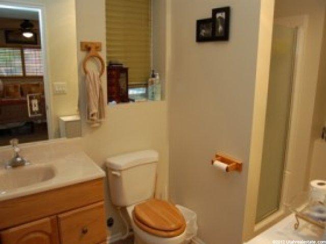 1823 N 350 W, Layton, UT 84041 — photo 6