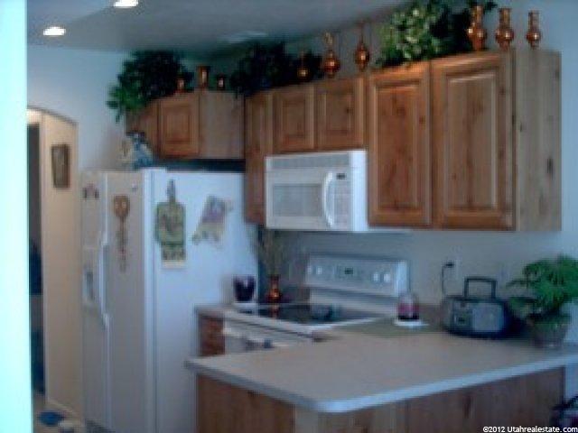 652 W 800 N #106, Clinton, UT 84015 — photo 2