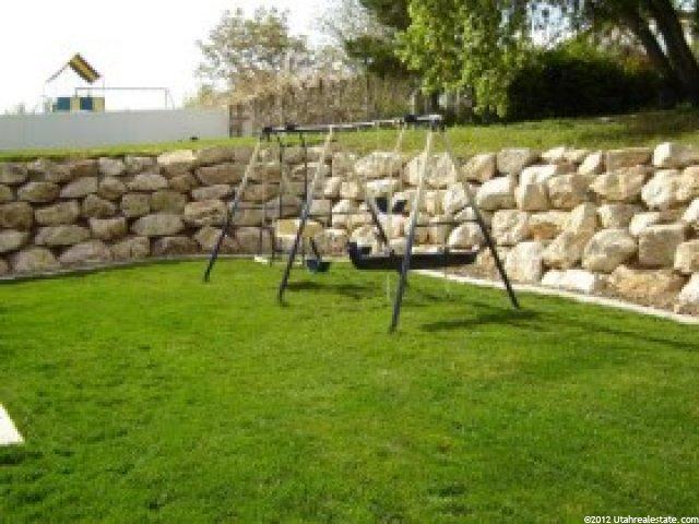 860 W 3950 S, Riverdale, UT 84405 — photo 12