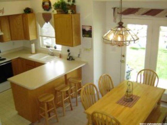 860 W 3950 S, Riverdale, UT 84405 — photo 5