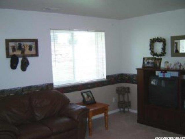 860 W 3950 S, Riverdale, UT 84405 — photo 6