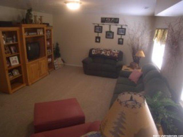 5986 S 4250 W, Roy, UT 84067 — photo 5