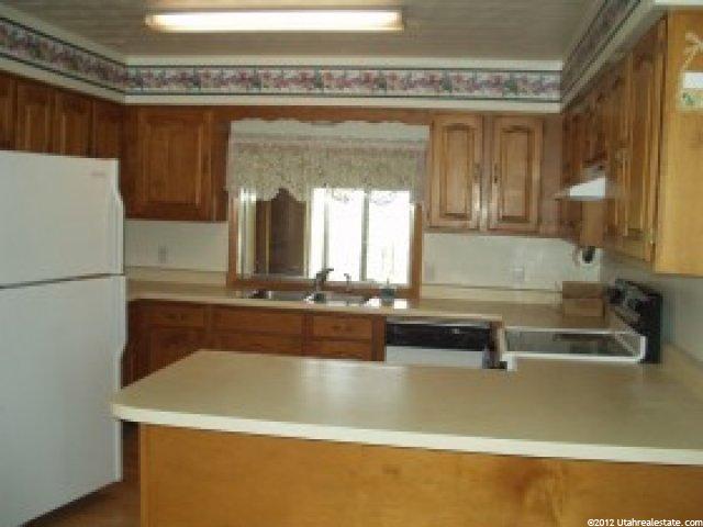 195 E Center, Wales, UT 84667 — photo 2