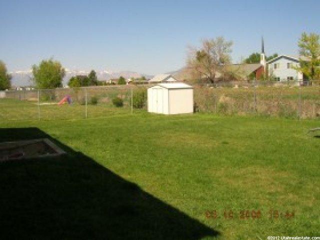 5410 Vista Dr, Roy, UT 84067 — photo 2