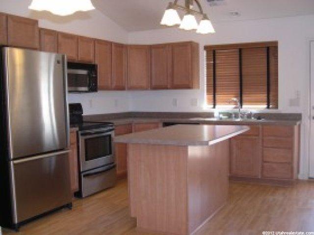 1613 Seneca Dr, Roy, UT 84067 — photo 4