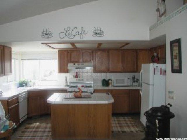 11553 S 1700 E, Sandy, UT 84092 — photo 3