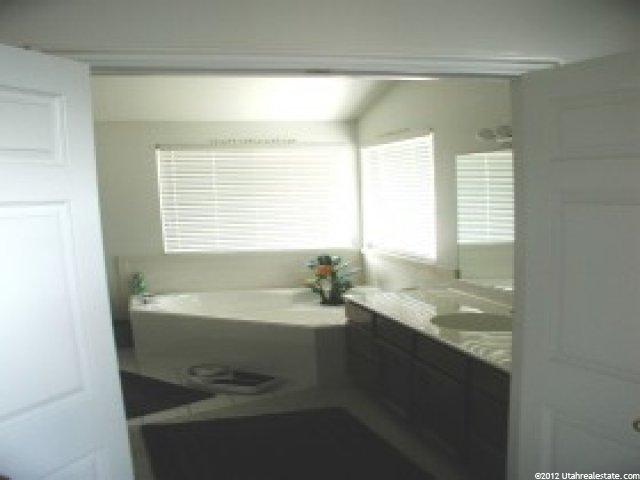 11553 S 1700 E, Sandy, UT 84092 — photo 9