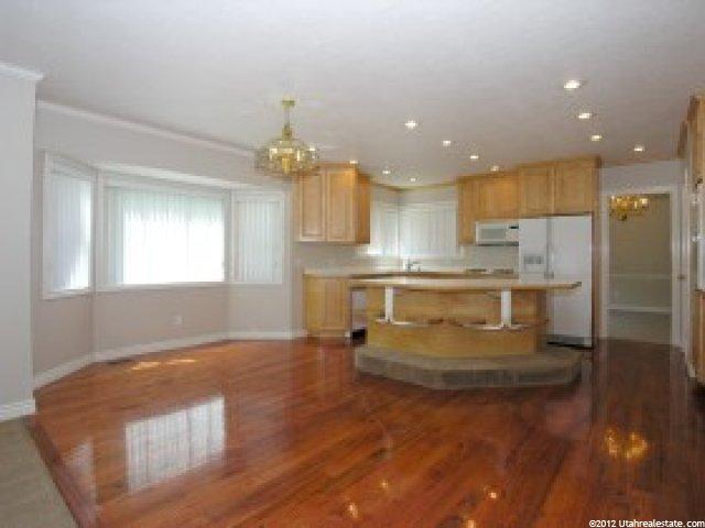 2320 E Caprice Ct, Holladay, UT 84124 — photo 3