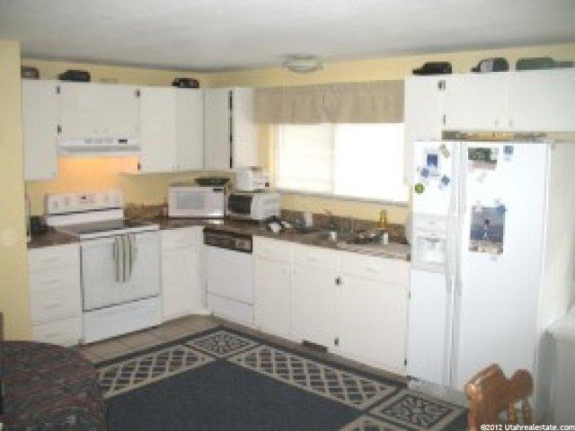 852 Enchanted Dr, Midvale, UT 84047 — photo 3