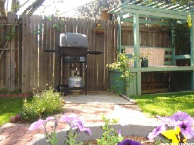852 Enchanted Dr, Midvale, UT 84047 — photo 7