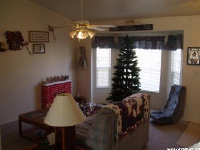 446 N 360 W, Clearfield, UT 84015 — photo 6