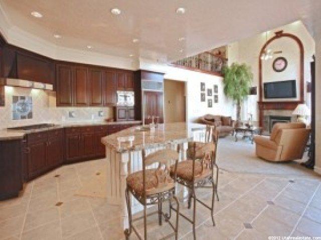 2721 Canton Ln, Sandy, UT 84092 — photo 2