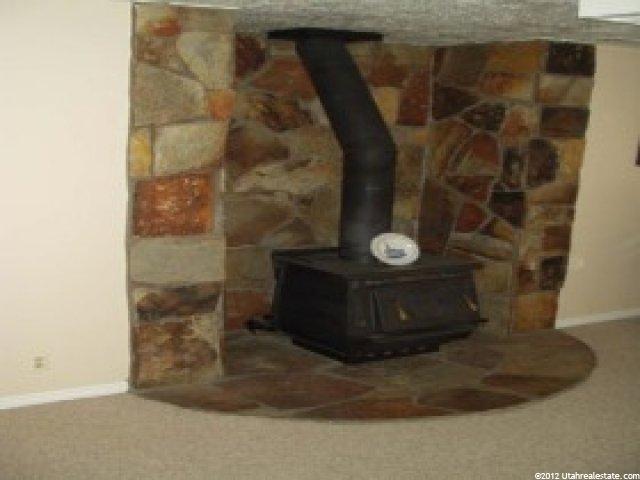 998 S 225 E, Layton, UT 84041 — photo 3