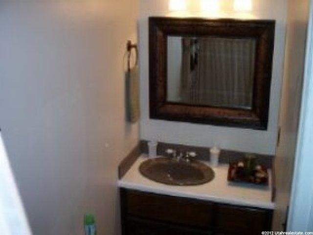 1382 N 820 W, Clinton, UT 84015 — photo 8