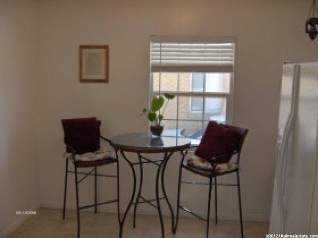 131 Parkway Dr, Clearfield, UT 84015 — photo 3