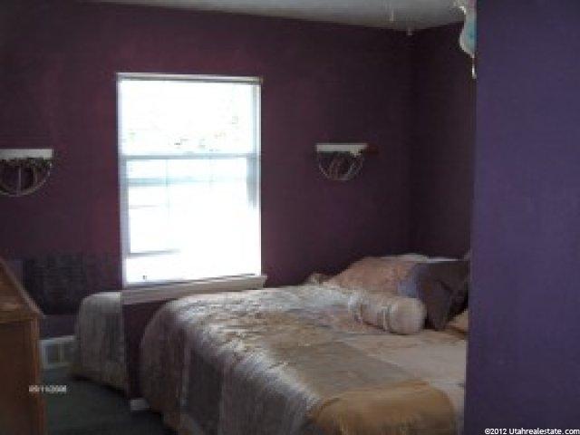 131 Parkway Dr, Clearfield, UT 84015 — photo 4