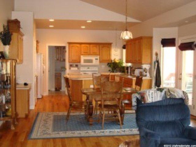 9909 E 325 S, Huntsville, UT 84317 — photo 4