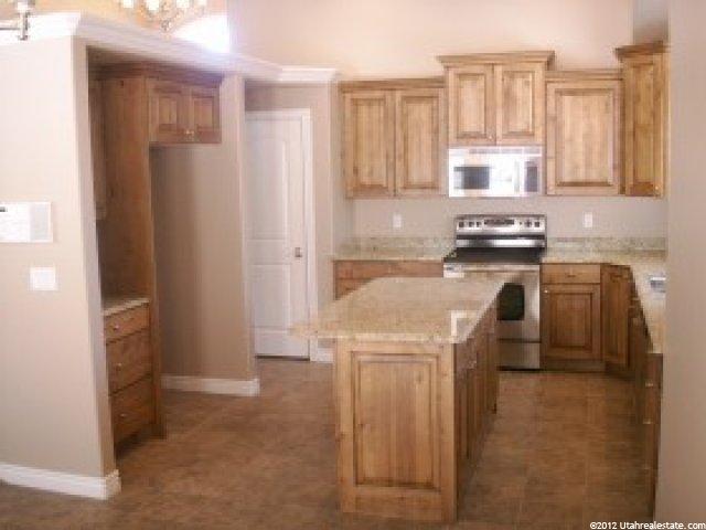 5654 Fox Chase Dr, South Ogden, UT 84403 — photo 7