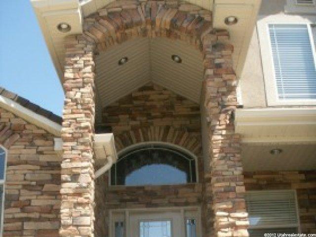 5654 Fox Chase Dr, South Ogden, UT 84403 — photo 8