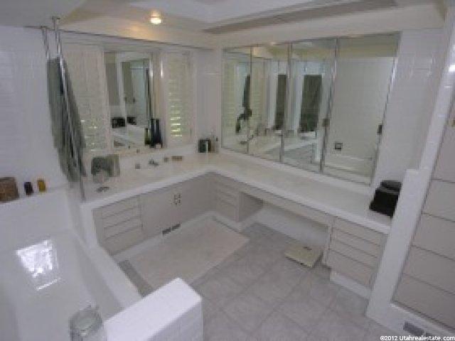 333 E Clark St, Murray, UT 84107 — photo 12