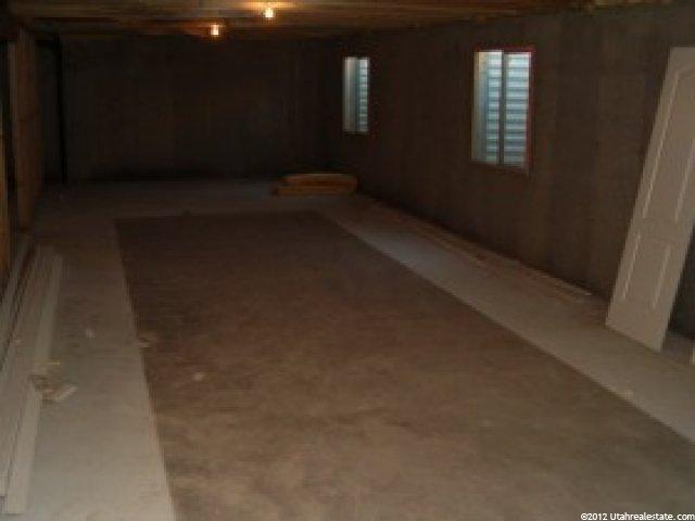 933 S Kays Dr, Kaysville, UT 84037 — photo 5