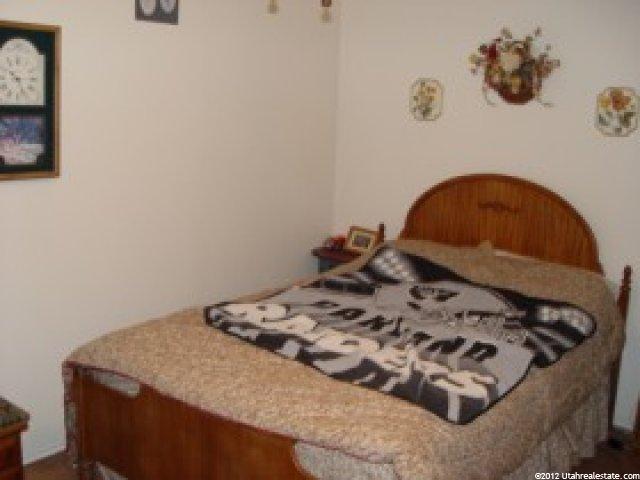 1087 N 1000 E, Layton, UT 84040 — photo 9