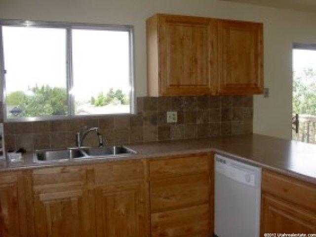 11042 Lindon Rd, Sandy, UT 84092 — photo 5