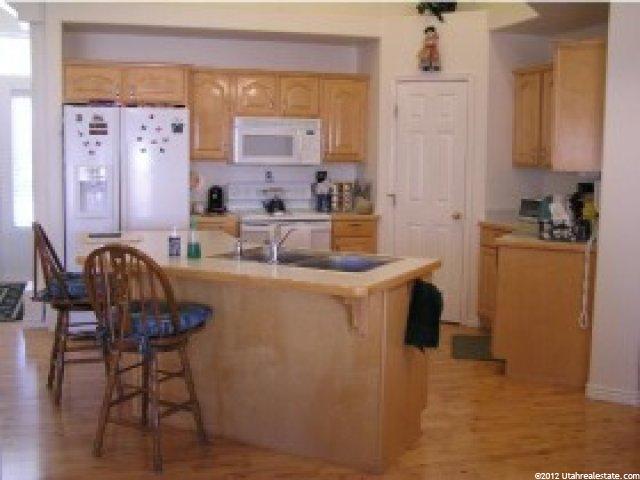 2163 E 10 S, St. George, UT 84790 — photo 2