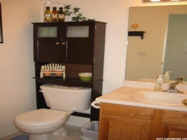 733 E 2000 S, Clearfield, UT 84015 — photo 4