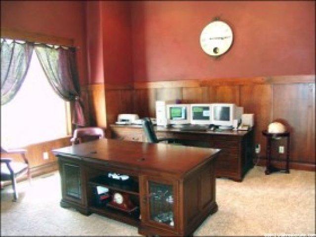 305 E Summerwood Dr, Bountiful, UT 84010 — photo 10