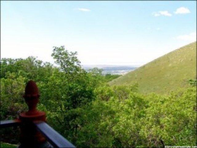 305 E Summerwood Dr, Bountiful, UT 84010 — photo 11