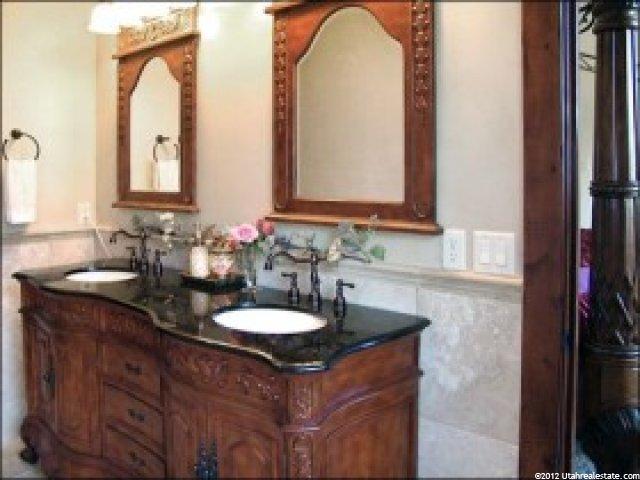 305 E Summerwood Dr, Bountiful, UT 84010 — photo 6