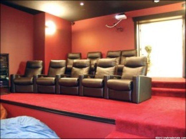 305 E Summerwood Dr, Bountiful, UT 84010 — photo 8