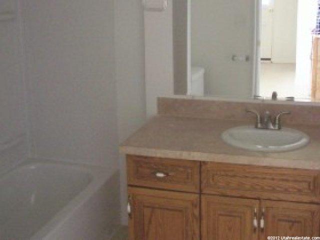 8585 S 40 E, Sandy, UT 84070 — photo 10