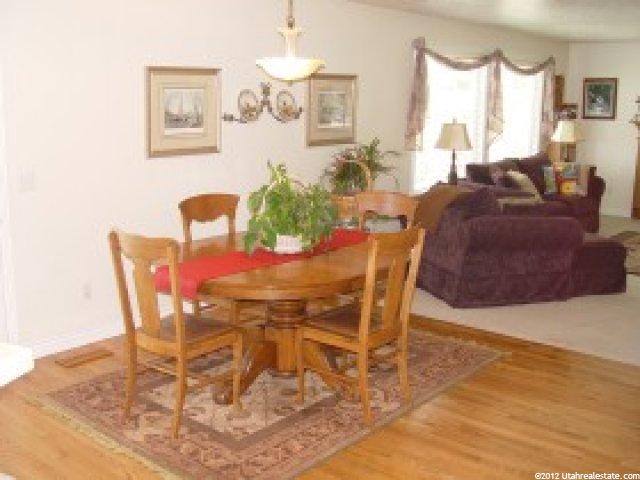 135 Carrington Ln, Centerville, UT 84014 — photo 6