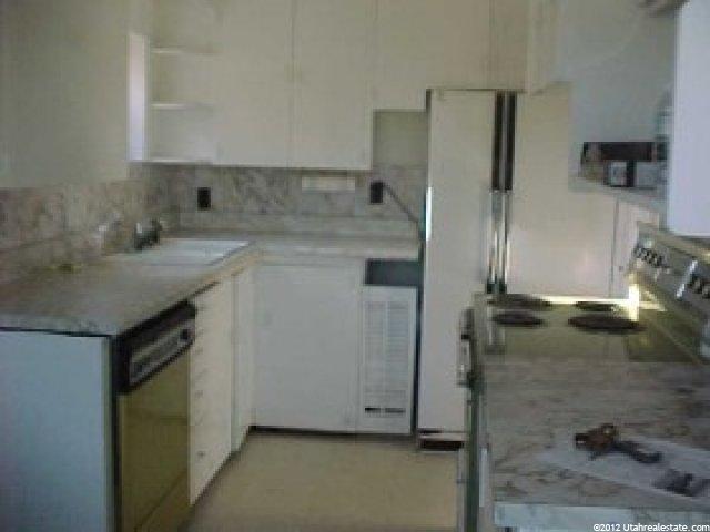 579 E Gentile St, Layton, UT 84041 — photo 2