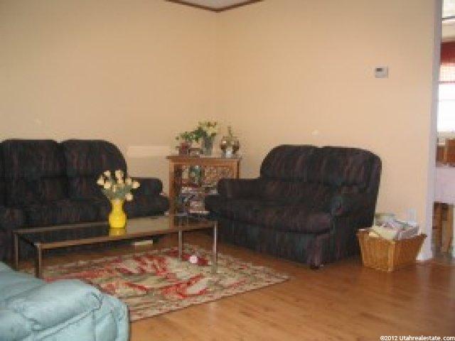 184 N 360 W, Clearfield, UT 84015 — photo 2
