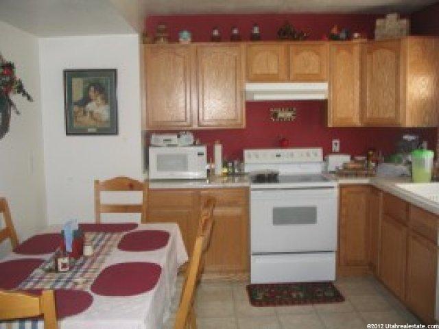 184 N 360 W, Clearfield, UT 84015 — photo 3