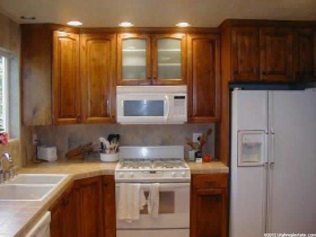 1290 E North Lisa St, Layton, UT 84040 — photo 4