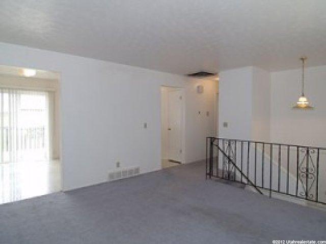 5368 Silvertip Dr, Kearns, UT 84118 — photo 2