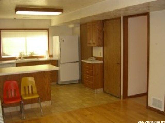5090 S 1000 E, Murray, UT 84117 — photo 5