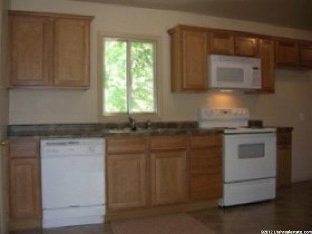 131 N 4th St, Tooele, UT 84074 — photo 3