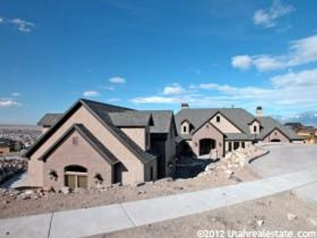 5852 Friendship Dr, Herriman, UT 84065