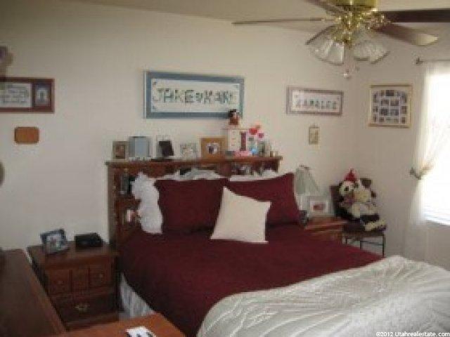 1752 N 2475 W, Clinton, UT 84015 — photo 4