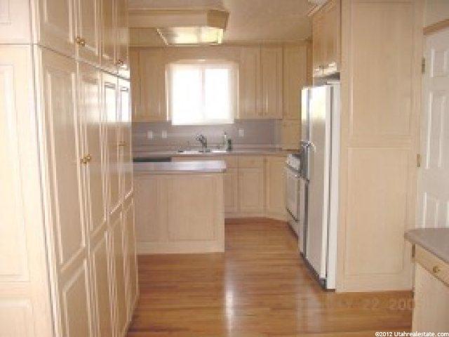 9539 S 2280 E, Sandy, UT 84092 — photo 3