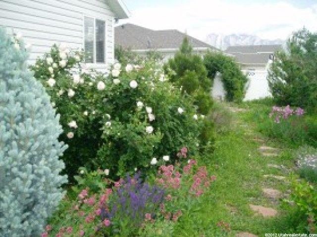 6237 Clear St, Murray, UT 84107 — photo 2