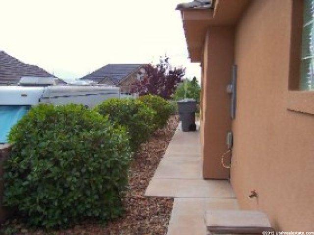 1041 W Eclipse Dr, St. George, UT 84770 — photo 10