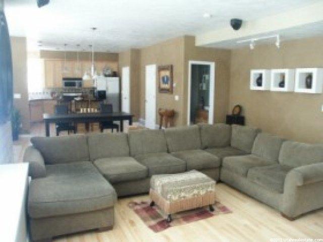 626 E Treven Pl, Draper, UT 84020 — photo 9