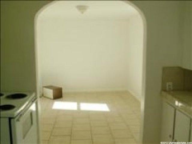 312 E Vine St, Tooele, UT 84074 — photo 3
