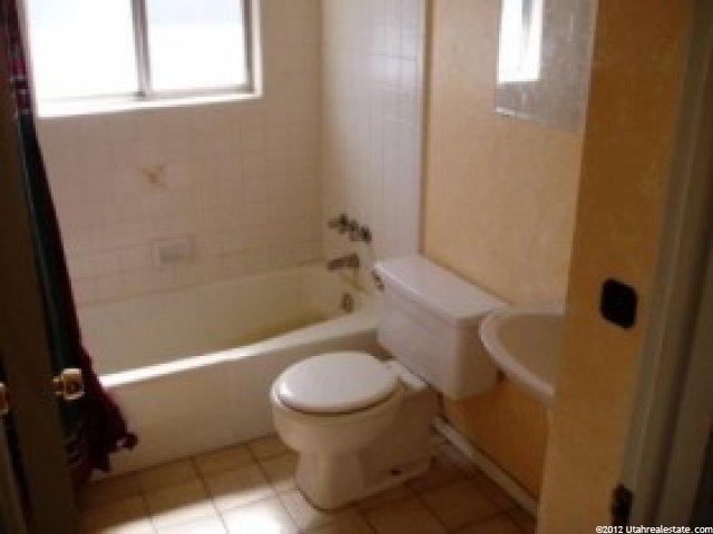 5038 S 2875 W, Roy, UT 84067 — photo 3